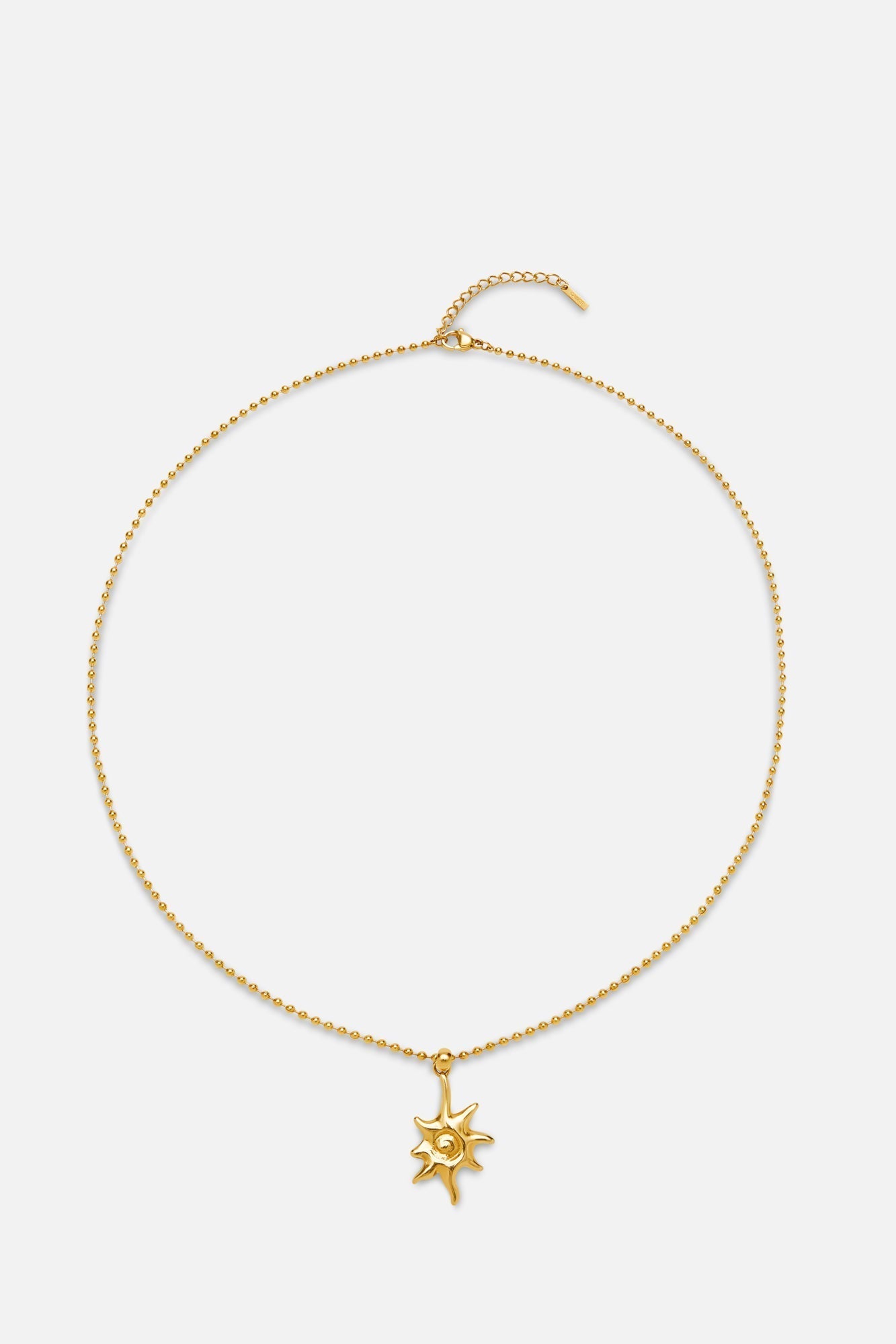 ARA NECKLACE