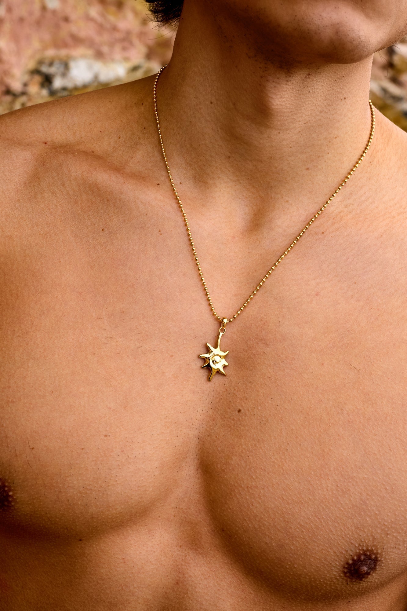 ARA NECKLACE