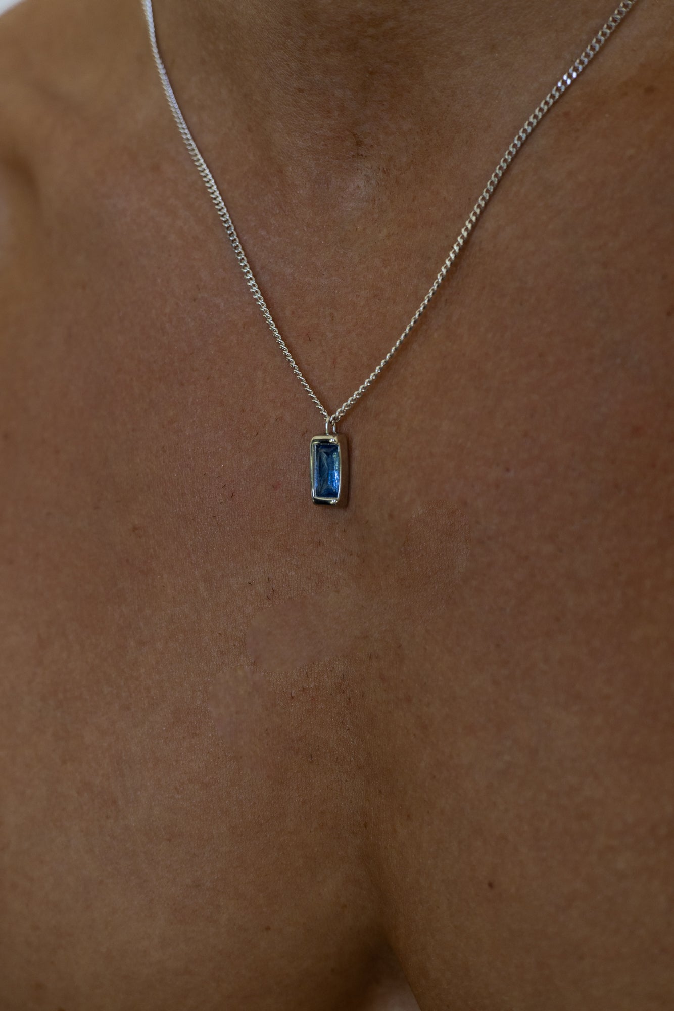 ATLAS NECKLACE