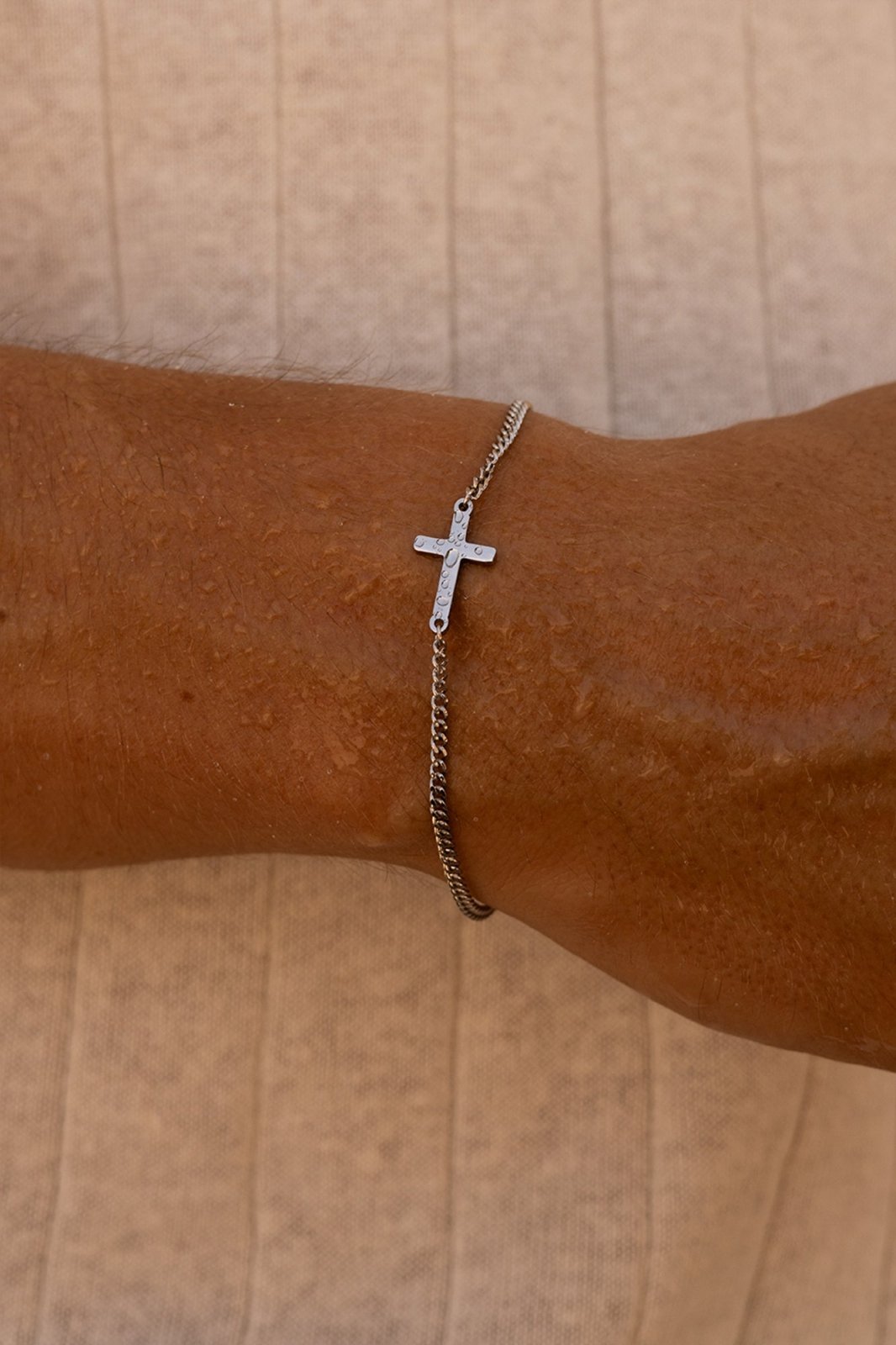 CROSS BRACELET