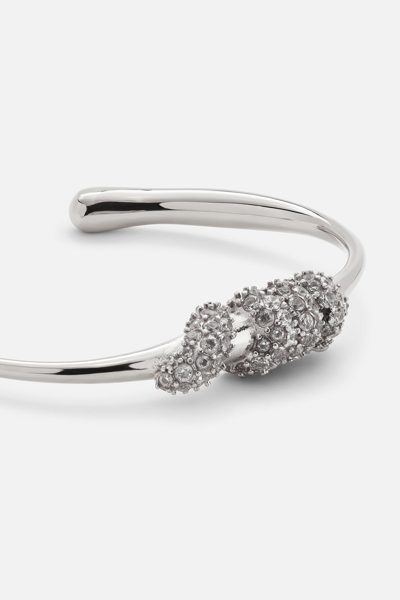 ESSENCE BRACELET