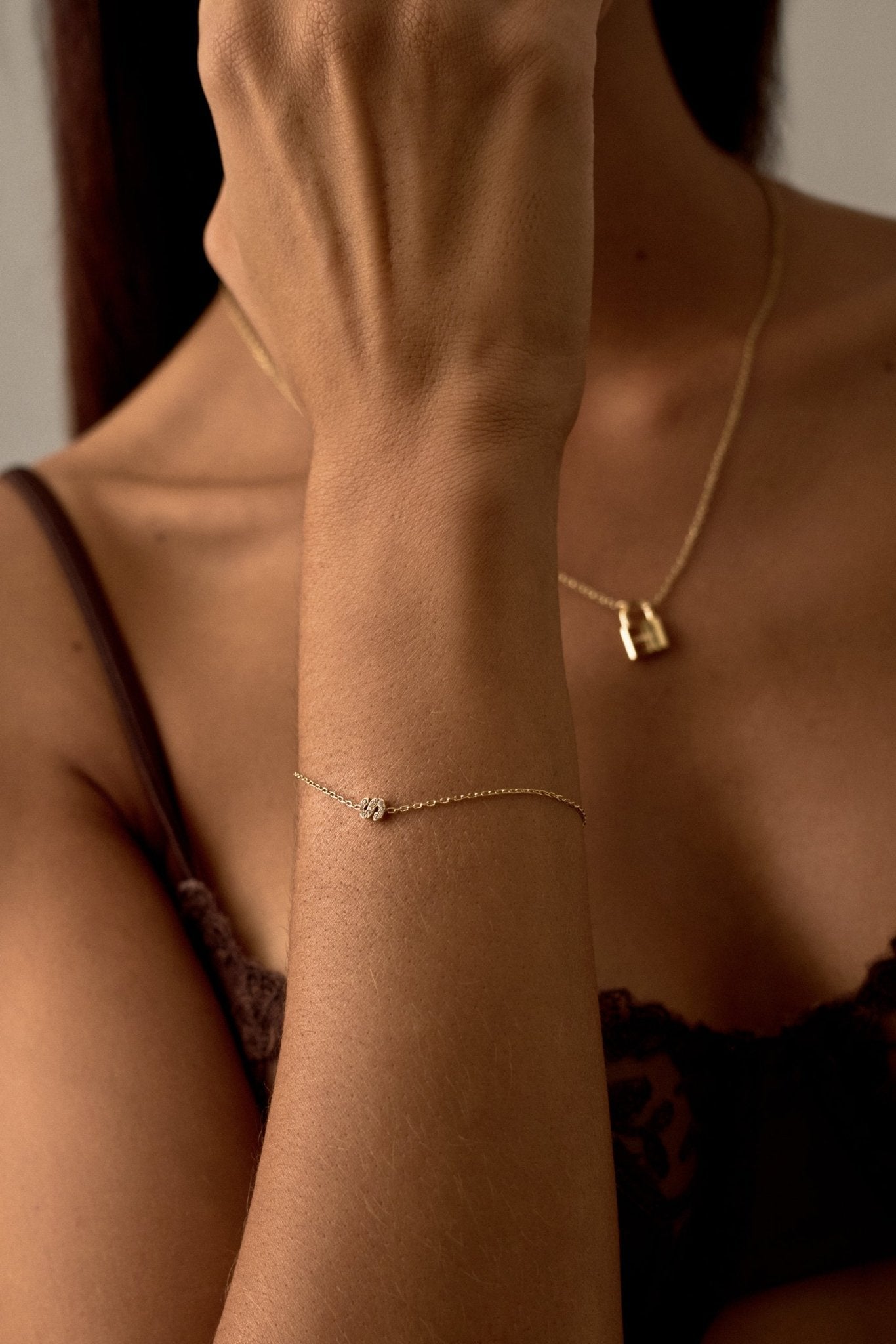 LETTER BRACELET (A-Z)