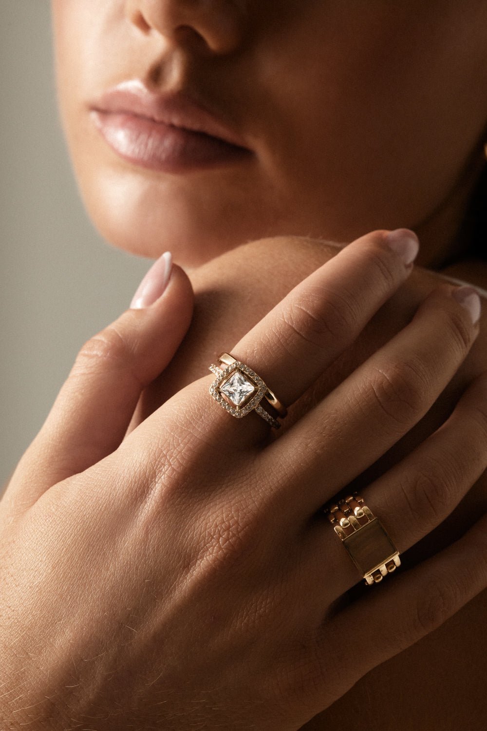 MIDNIGHT RING