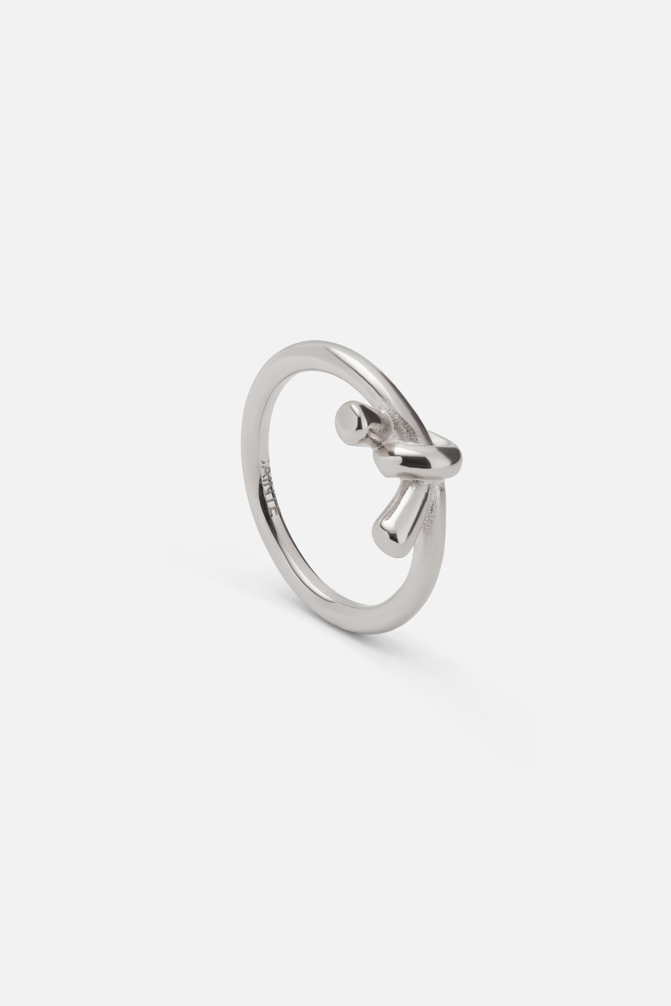 TIED RING