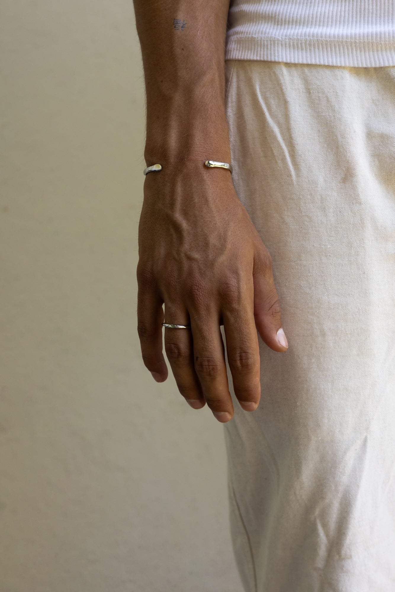 WHISPER RING