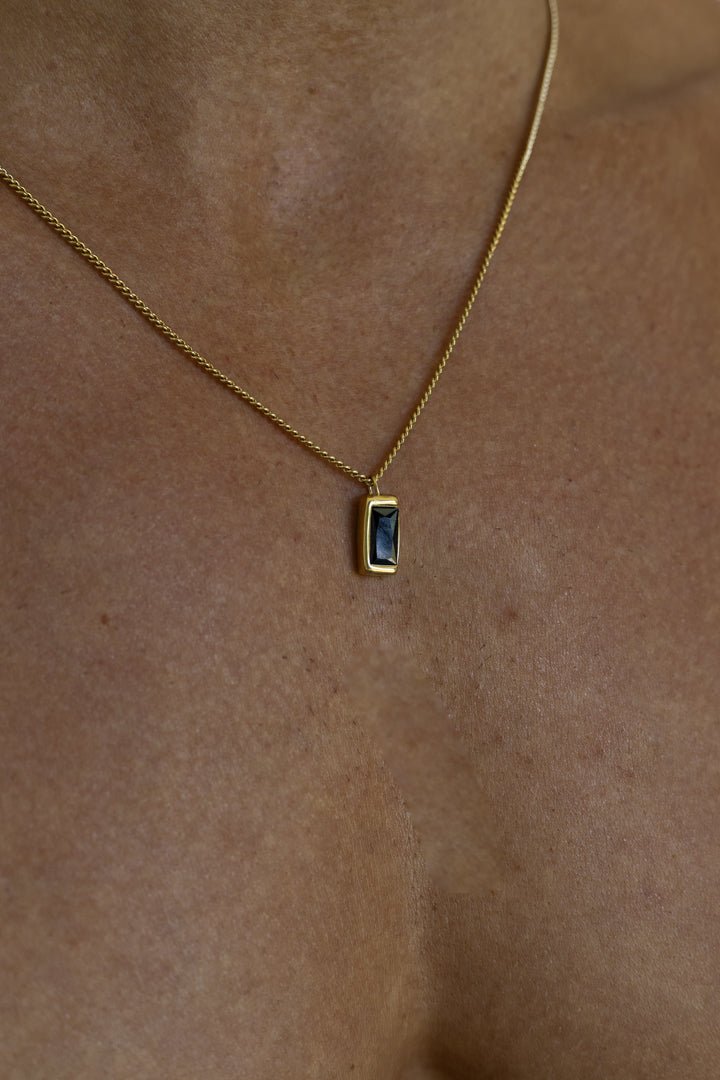 ATLAS NECKLACE