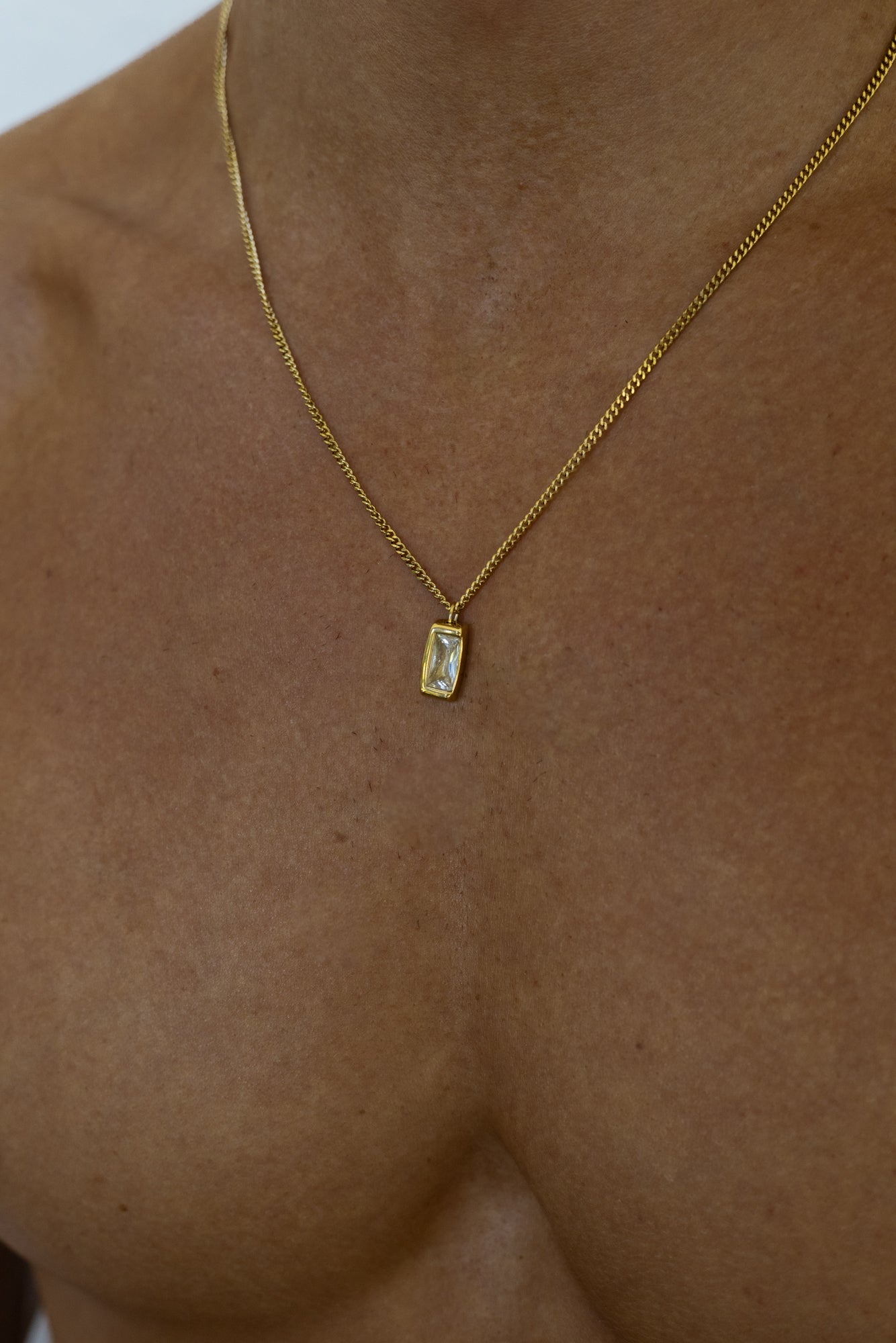 ATLAS NECKLACE