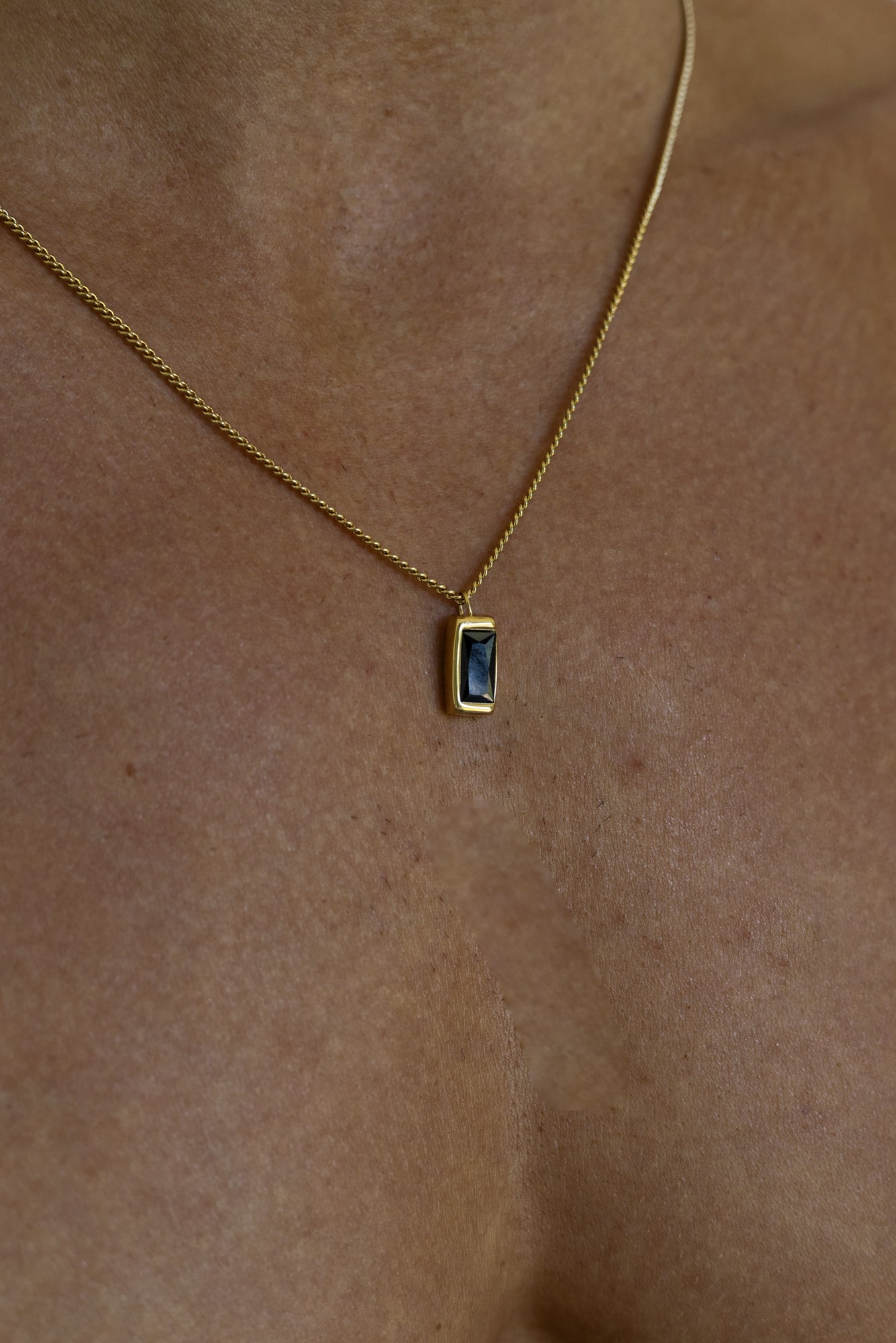 ATLAS NECKLACE