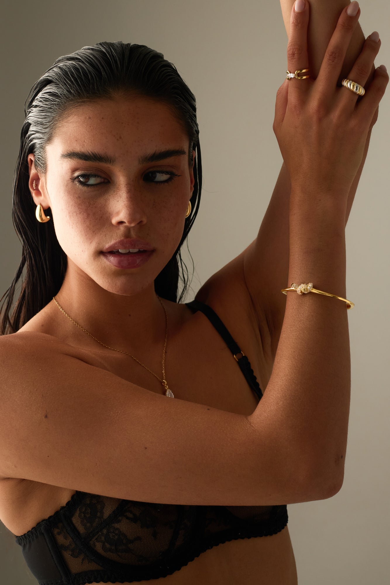 CORAL BRACELET