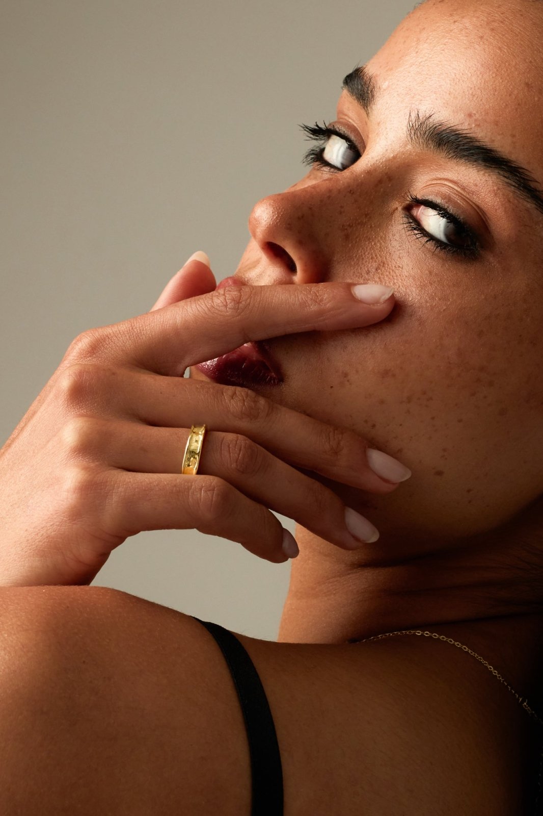 CORAL RING