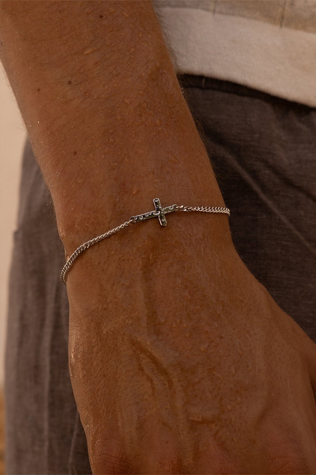 CROSS BRACELET