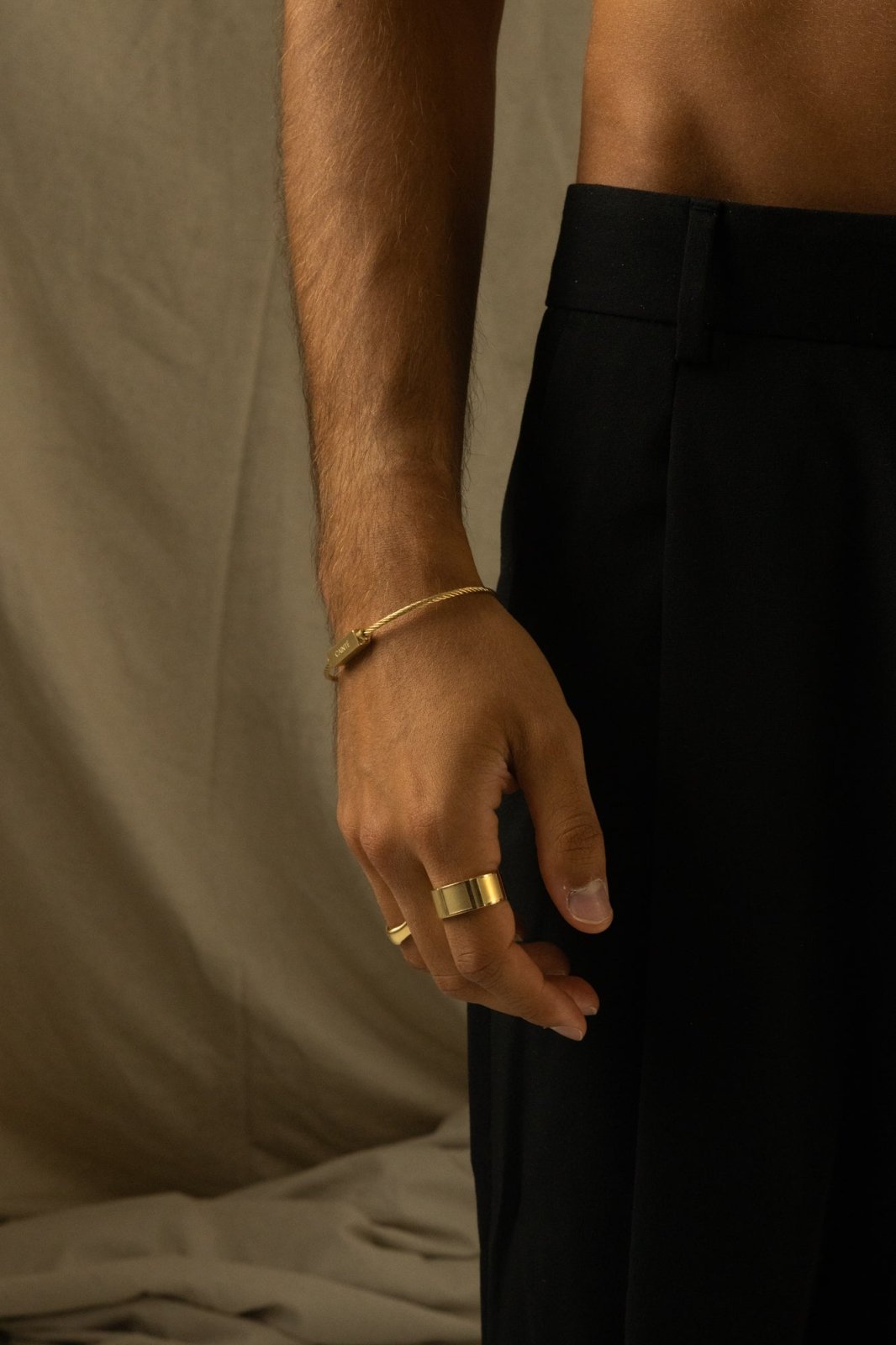 MAGNET CABLE BRACELET BRUSHED