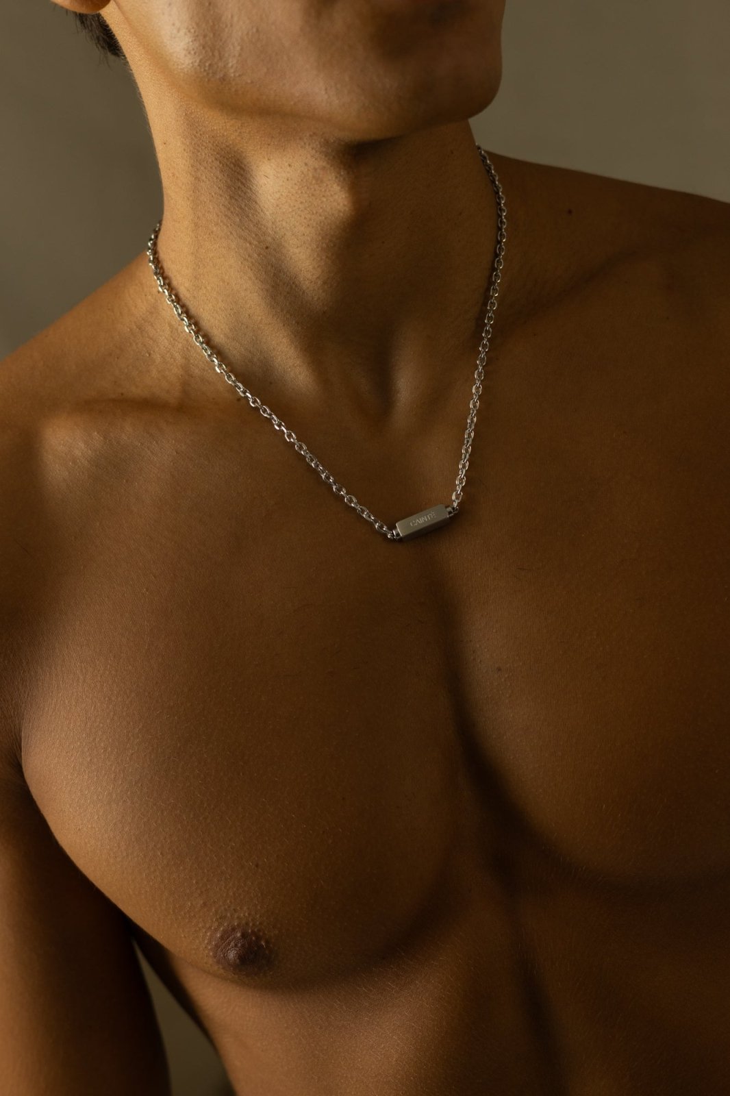 MAGNET NECKLACE POLISHED