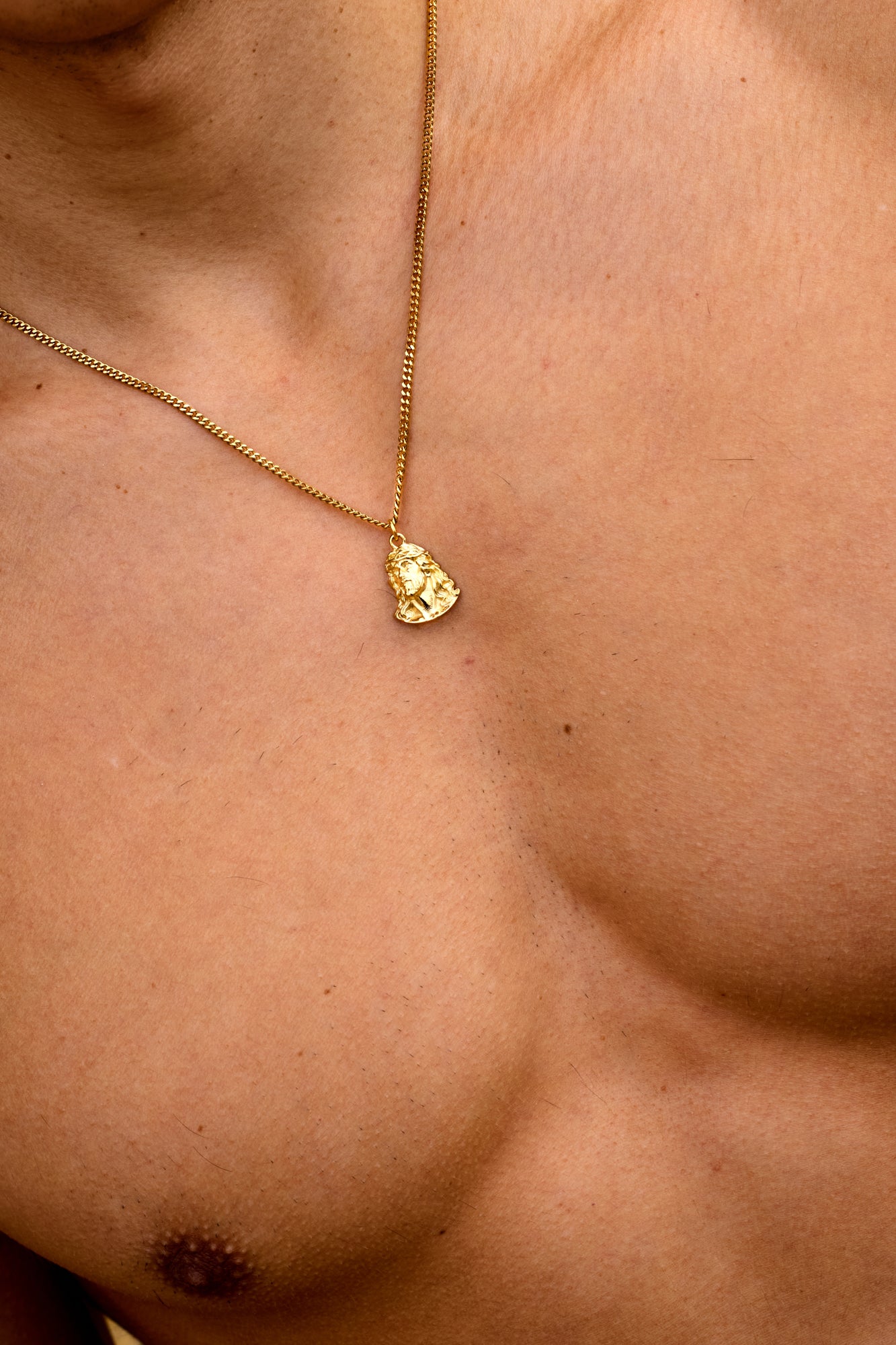SAINT NECKLACE