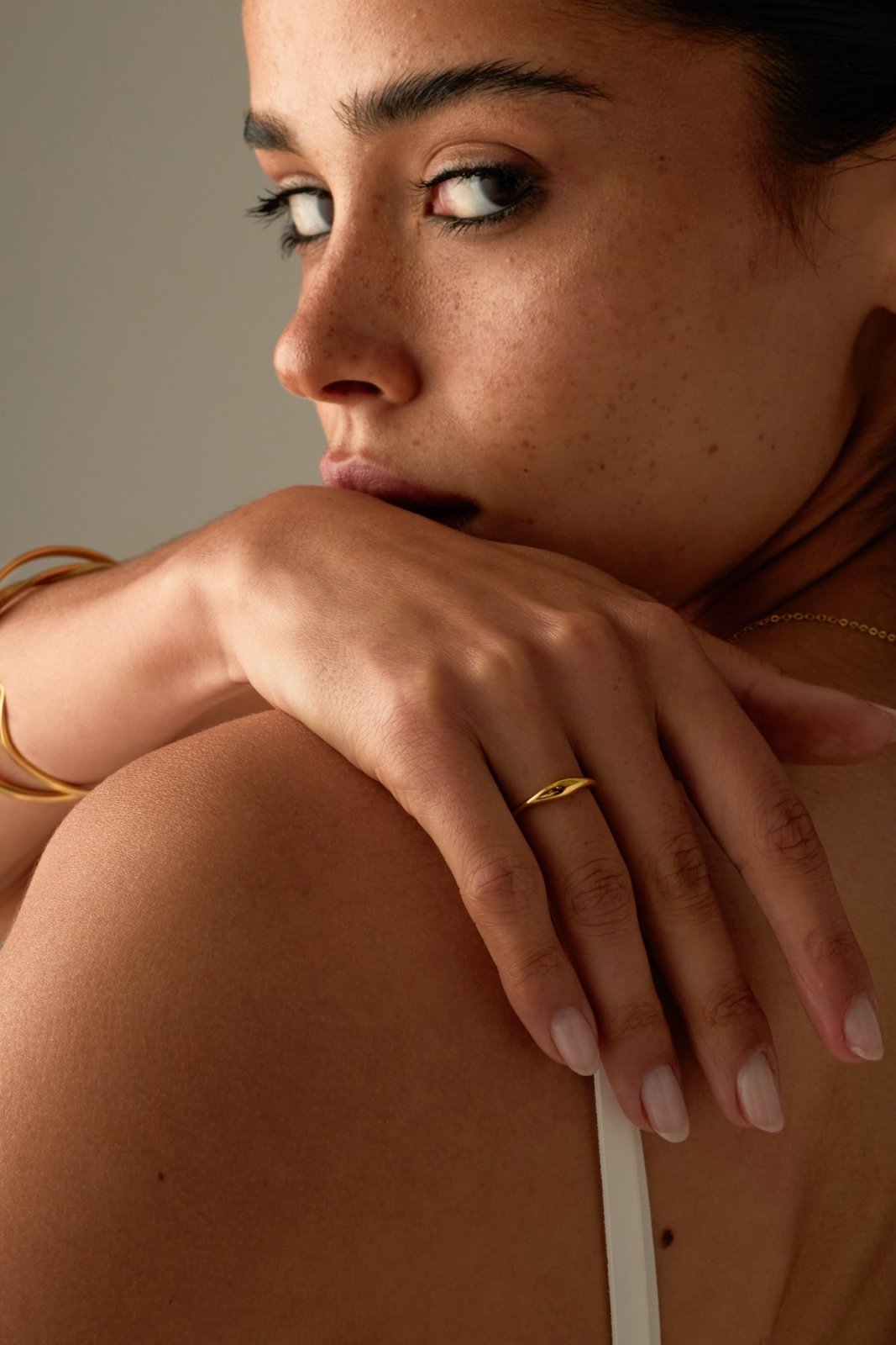 TERRACOTA RING
