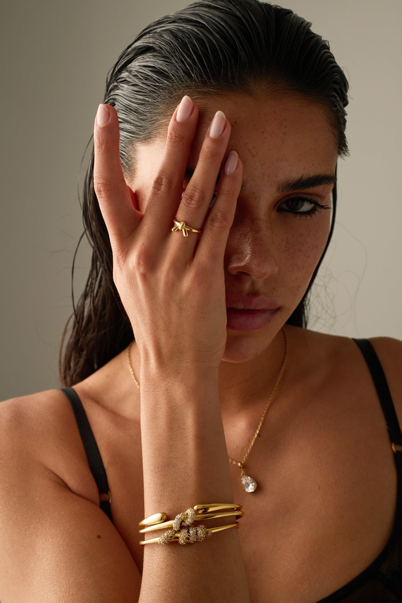 TIED RING