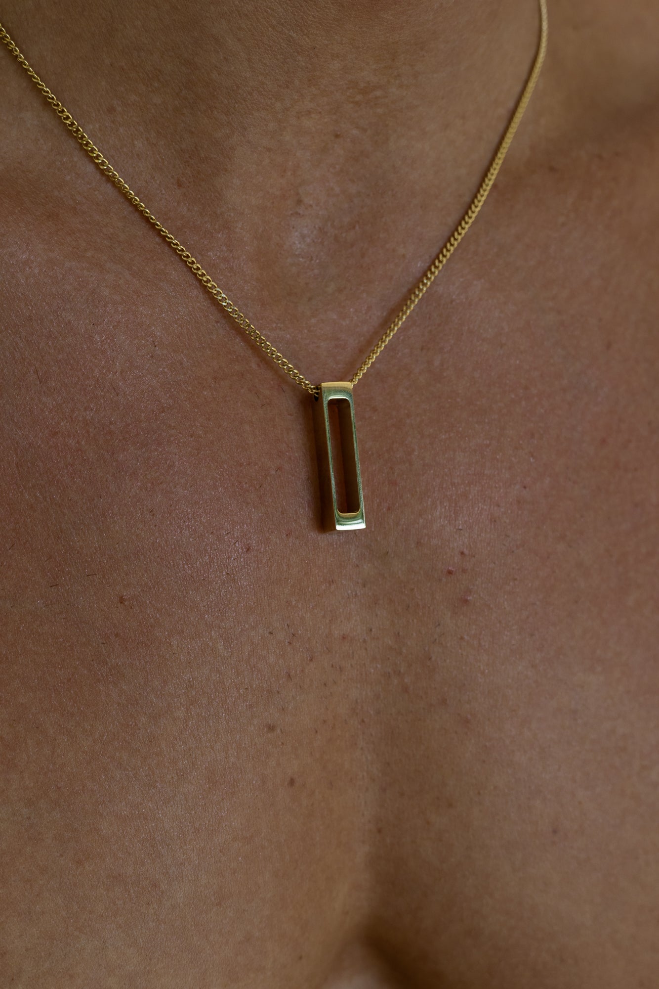 TUNNEL NECKLACE
